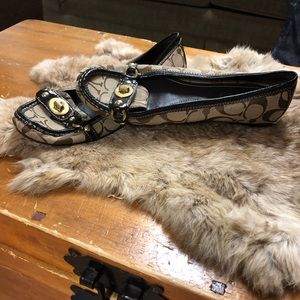 Coach ladies shoes size 8 1/2